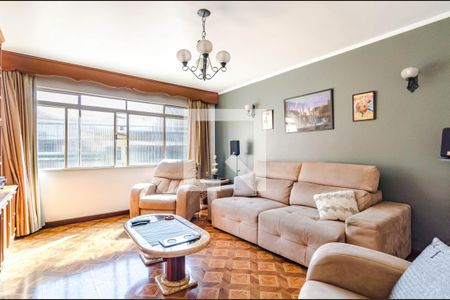 Casa à venda com 3 quartos, 198m² em Vila Madalena, São Paulo