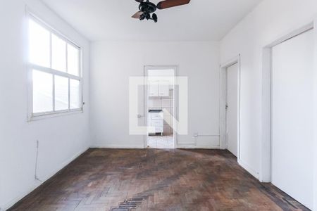 Sala de apartamento para alugar com 2 quartos, 52m² em São João, Porto Alegre