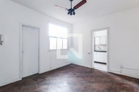 Sala de apartamento para alugar com 2 quartos, 52m² em São João, Porto Alegre