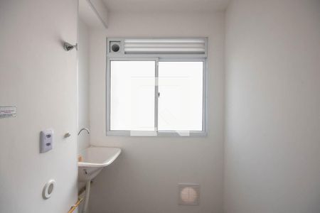 Apartamento à venda com 43m², 2 quartos e sem vaga Apartamento à venda com 43m², 2 quartos e sem vagaÁrea de serviço