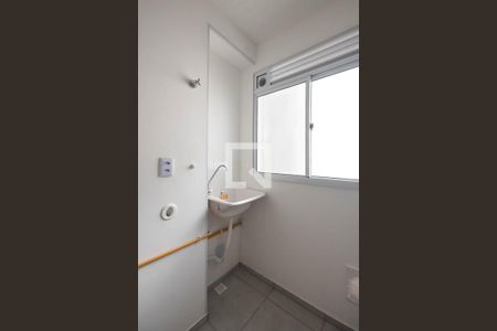 Apartamento à venda com 43m², 2 quartos e sem vaga Apartamento à venda com 43m², 2 quartos e sem vagaÁrea de serviço