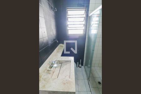 Casa para alugar com 150m², 3 quartos e 2 vagasBanheiro
