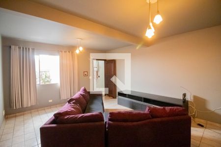 Sala de casa para alugar com 3 quartos, 150m² em Jardim Pinheiros, São Paulo