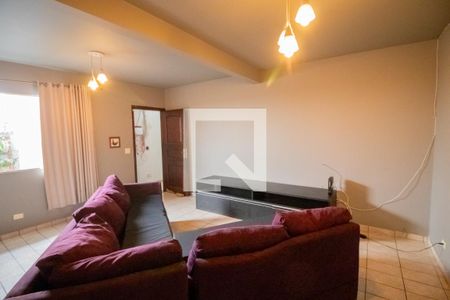 Sala de casa para alugar com 3 quartos, 150m² em Jardim Pinheiros, São Paulo