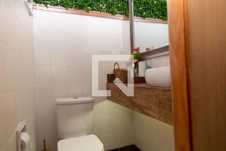 Casa à venda com 102m², 2 quartos e 1 vagaLavabo