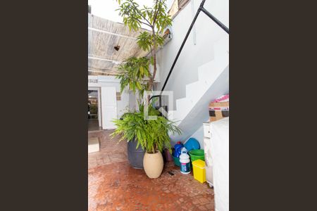 Casa à venda com 102m², 2 quartos e 1 vagaÁrea de Serviço