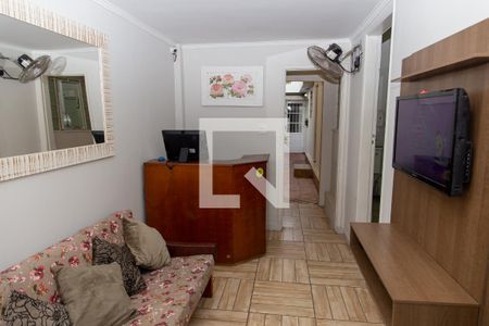 Casa à venda com 102m², 2 quartos e 1 vagaHall social