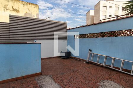 Casa à venda com 102m², 2 quartos e 1 vagaQuintal