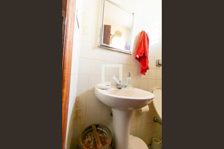 Casa à venda com 256m², 4 quartos e 4 vagas Casa à venda com 256m², 4 quartos e 4 vagasBanheiro da Suíte 2