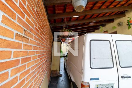 Casa à venda com 256m², 4 quartos e 4 vagas Casa à venda com 256m², 4 quartos e 4 vagasGaragem