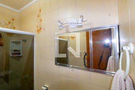 Casa à venda com 256m², 4 quartos e 4 vagas Casa à venda com 256m², 4 quartos e 4 vagasBanheiro