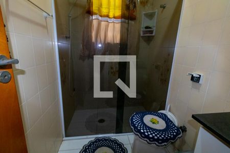 Casa à venda com 256m², 4 quartos e 4 vagas Casa à venda com 256m², 4 quartos e 4 vagasBanheiro