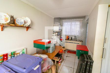 Casa à venda com 256m², 4 quartos e 4 vagas Casa à venda com 256m², 4 quartos e 4 vagasQuarto de Serviço