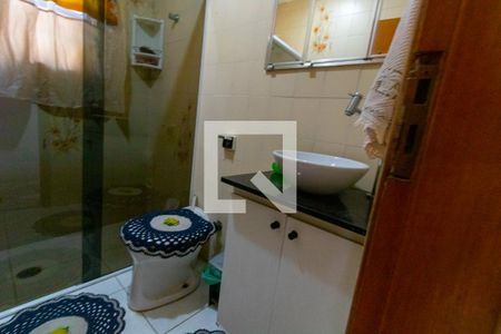 Casa à venda com 256m², 4 quartos e 4 vagas Casa à venda com 256m², 4 quartos e 4 vagasBanheiro