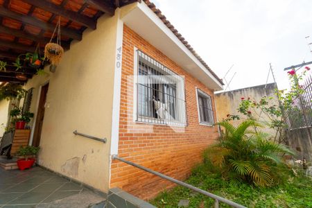 Casa à venda com 256m², 4 quartos e 4 vagas Casa à venda com 256m², 4 quartos e 4 vagasFachada