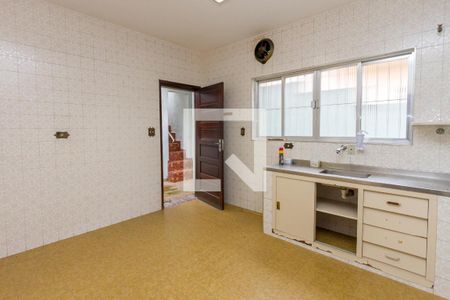 Casa à venda com 80m², 2 quartos e 2 vagasCozinha
