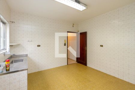 Casa à venda com 80m², 2 quartos e 2 vagasCozinha