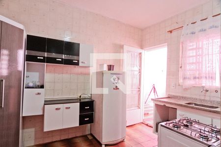 Kitnet de casa para alugar com 1 quarto, 20m² em Vila Zat, São Paulo