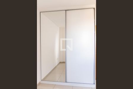 Quarto 1 de apartamento à venda com 2 quartos, 75m² em Pampulha, Belo Horizonte
