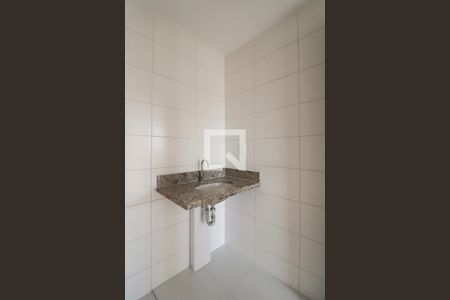 Apartamento para alugar com 61m², 2 quartos e 1 vaga Apartamento para alugar com 61m², 2 quartos e 1 vagaDetalhe banheiro suíte