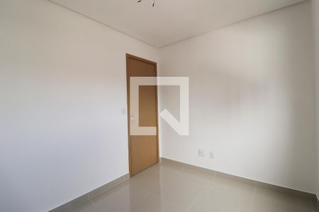 Quarto 1 de apartamento para alugar com 2 quartos, 61m² em Aeroviário, Goiânia