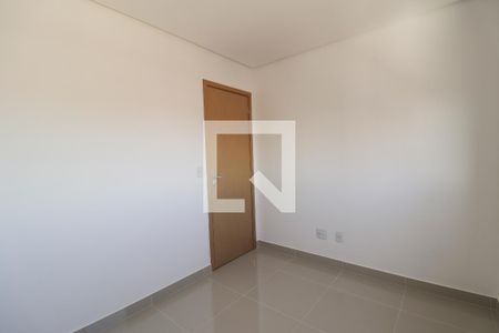 Quarto 1 de apartamento para alugar com 2 quartos, 61m² em Aeroviário, Goiânia