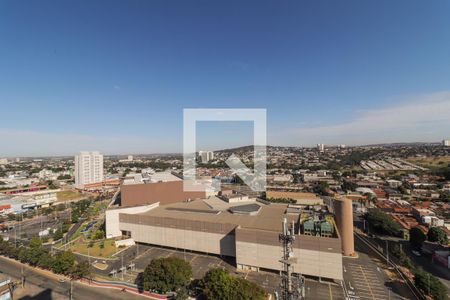 Vista da área de serviço de apartamento para alugar com 2 quartos, 61m² em Aeroviário, Goiânia