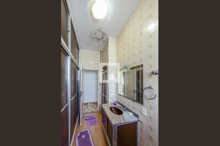 Casa à venda com 340m², 5 quartos e 3 vagasBanheiro 1