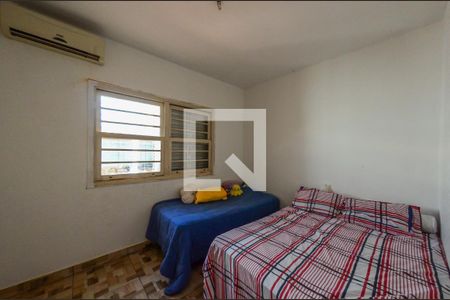 Casa à venda com 340m², 5 quartos e 3 vagasQuarto 3