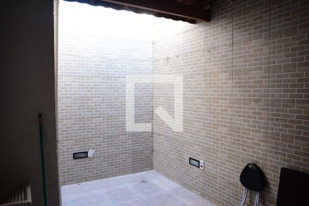 Casa de condomínio para alugar com 65m², 2 quartos e 1 vagaQuintal