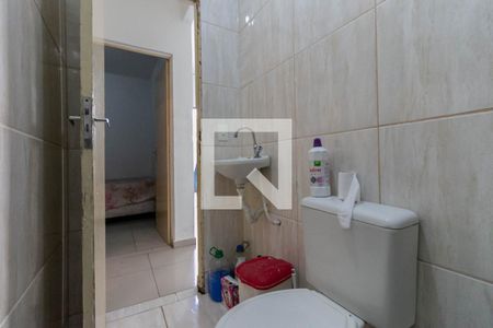 Casa de condomínio para alugar com 51m², 2 quartos e 1 vaga Casa de condomínio para alugar com 51m², 2 quartos e 1 vagaBanheiro Social