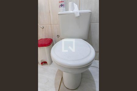 Casa de condomínio para alugar com 51m², 2 quartos e 1 vaga Casa de condomínio para alugar com 51m², 2 quartos e 1 vagaBanheiro Social