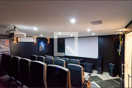 Apartamento para alugar com 74m², 3 quartos e 1 vagaSala de Cinema