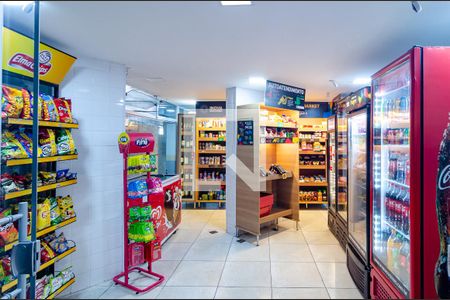 Apartamento para alugar com 74m², 3 quartos e 1 vagaMercado