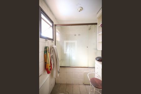 Apartamento à venda com 139m², 4 quartos e 3 vagasSuíte 2 Banheiro