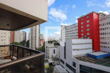 Apartamento à venda com 139m², 4 quartos e 3 vagasQuarto 1 Vista