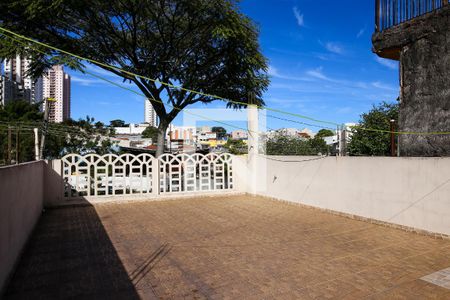 Casa à venda com 137m², 2 quartos e 2 vagas Casa à venda com 137m², 2 quartos e 2 vagasQuintal e Varanda