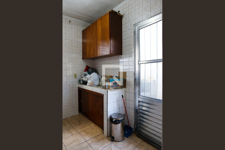 Casa à venda com 137m², 2 quartos e 2 vagas Casa à venda com 137m², 2 quartos e 2 vagasLavanderia