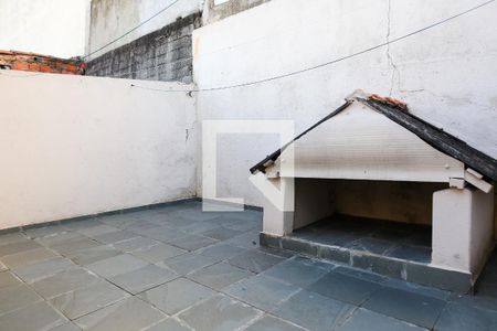 Casa à venda com 137m², 2 quartos e 2 vagas Casa à venda com 137m², 2 quartos e 2 vagasQuintal dos Fundos