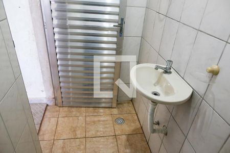 Casa à venda com 137m², 2 quartos e 2 vagas Casa à venda com 137m², 2 quartos e 2 vagasBanheiro da Garagem