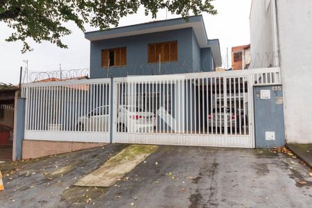 Casa à venda com 180m², 3 quartos e 4 vagasFachada