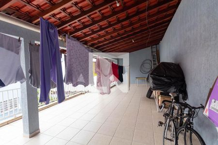 Casa à venda com 180m², 3 quartos e 4 vagasÁrea de serviço