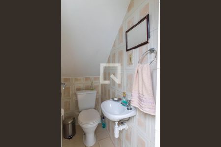 Casa à venda com 180m², 3 quartos e 4 vagasBanheiro de serviço