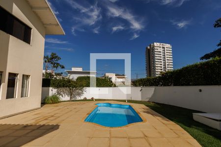 Casa de condomínio para alugar com 364m², 4 quartos e 4 vagas Casa de condomínio para alugar com 364m², 4 quartos e 4 vagasPiscina