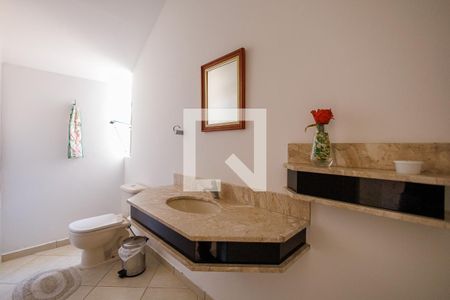 Casa de condomínio para alugar com 364m², 4 quartos e 4 vagas Casa de condomínio para alugar com 364m², 4 quartos e 4 vagasLavabo