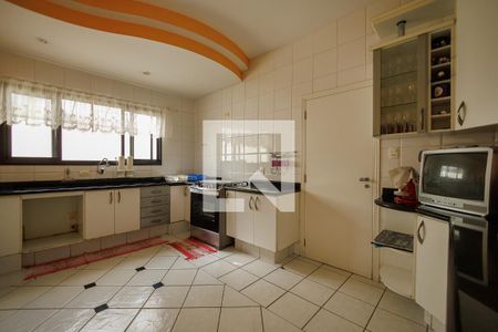 Casa de condomínio para alugar com 364m², 4 quartos e 4 vagas Casa de condomínio para alugar com 364m², 4 quartos e 4 vagasCozinha