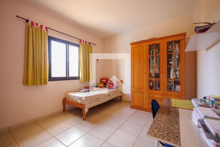 Casa de condomínio para alugar com 364m², 4 quartos e 4 vagas Casa de condomínio para alugar com 364m², 4 quartos e 4 vagasQuarto 1