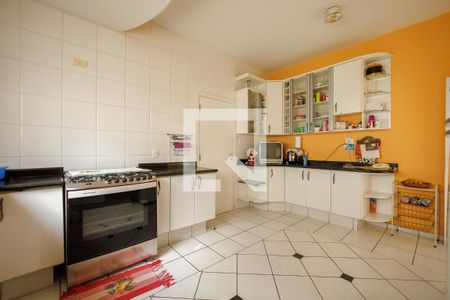 Casa de condomínio para alugar com 364m², 4 quartos e 4 vagas Casa de condomínio para alugar com 364m², 4 quartos e 4 vagasCozinha