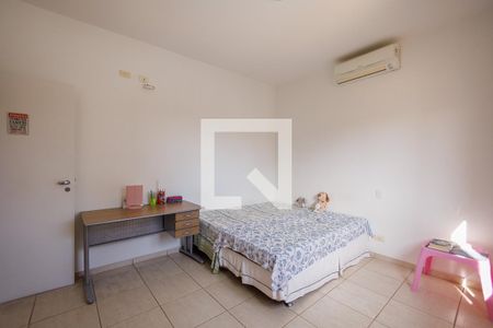 Casa de condomínio para alugar com 364m², 4 quartos e 4 vagas Casa de condomínio para alugar com 364m², 4 quartos e 4 vagasQuarto 2