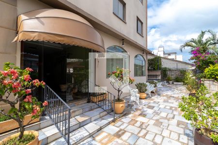 Apartamento para alugar com 90m², 3 quartos e 2 vagas Apartamento para alugar com 90m², 3 quartos e 2 vagasEntrada